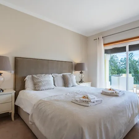 Amarela - Luxurious 5 Bedroom In 4* Лагуш